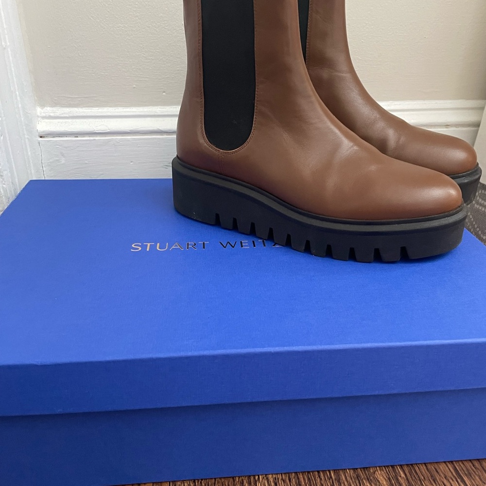 Stuart Weitzman Chalet Lug Chelsea Boots Brand New (just don’t fit me but LOVE!)
